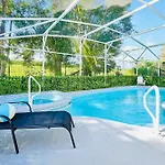 Cozy Family Getaway With Pool, Hot Tub, Patio, King Bed