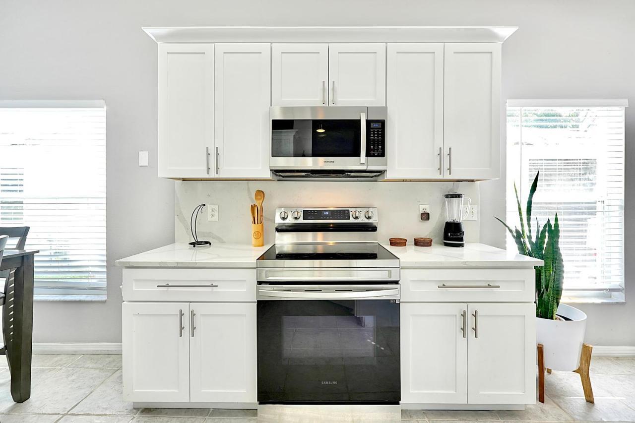 Cozy Family Getaway With Pool, Hot Tub, Patio, King Bed * Kissimmee