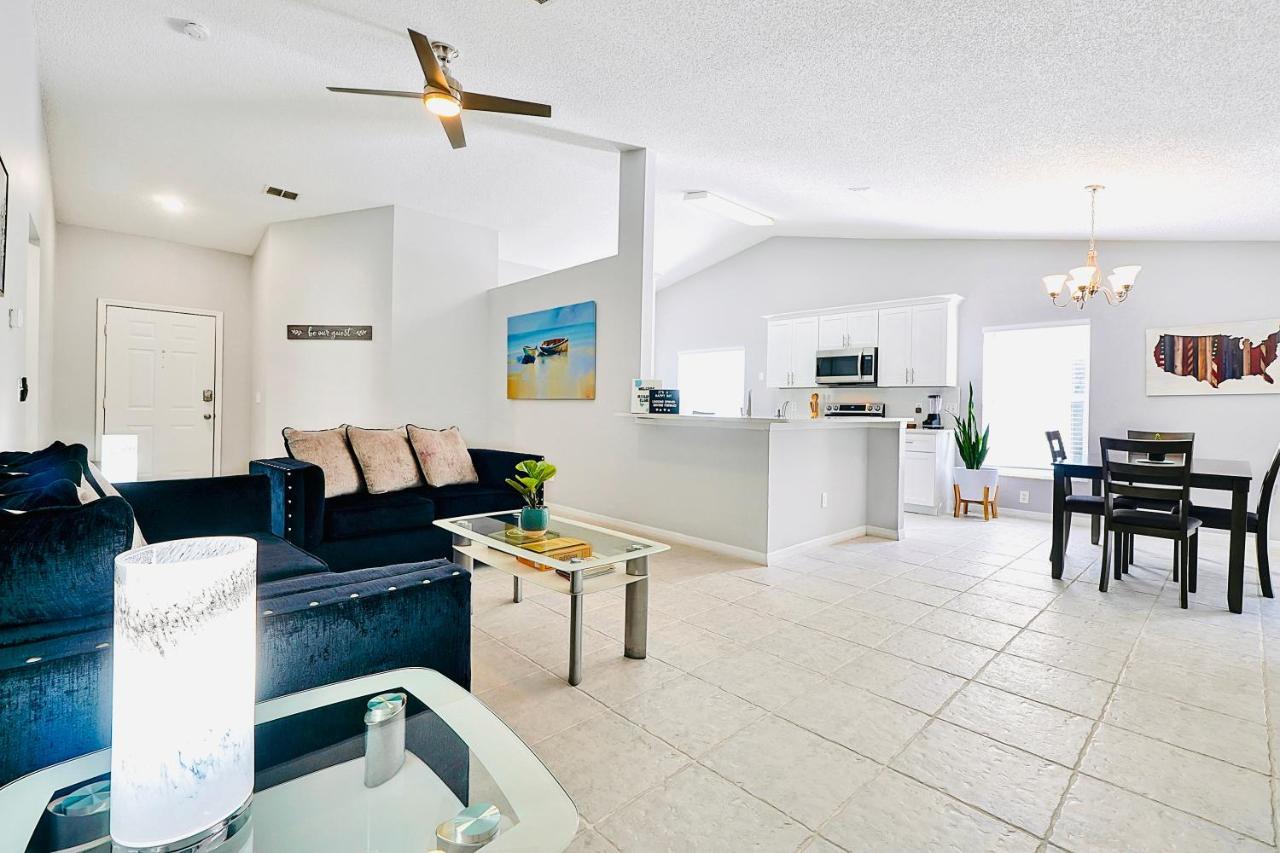 Cozy Family Getaway With Pool, Hot Tub, Patio, King Bed