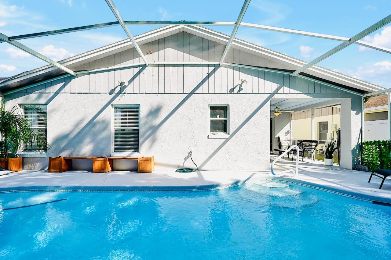 Holiday home Cozy Family Getaway With Pool, Hot Tub, Patio, King Bed Kissimmee