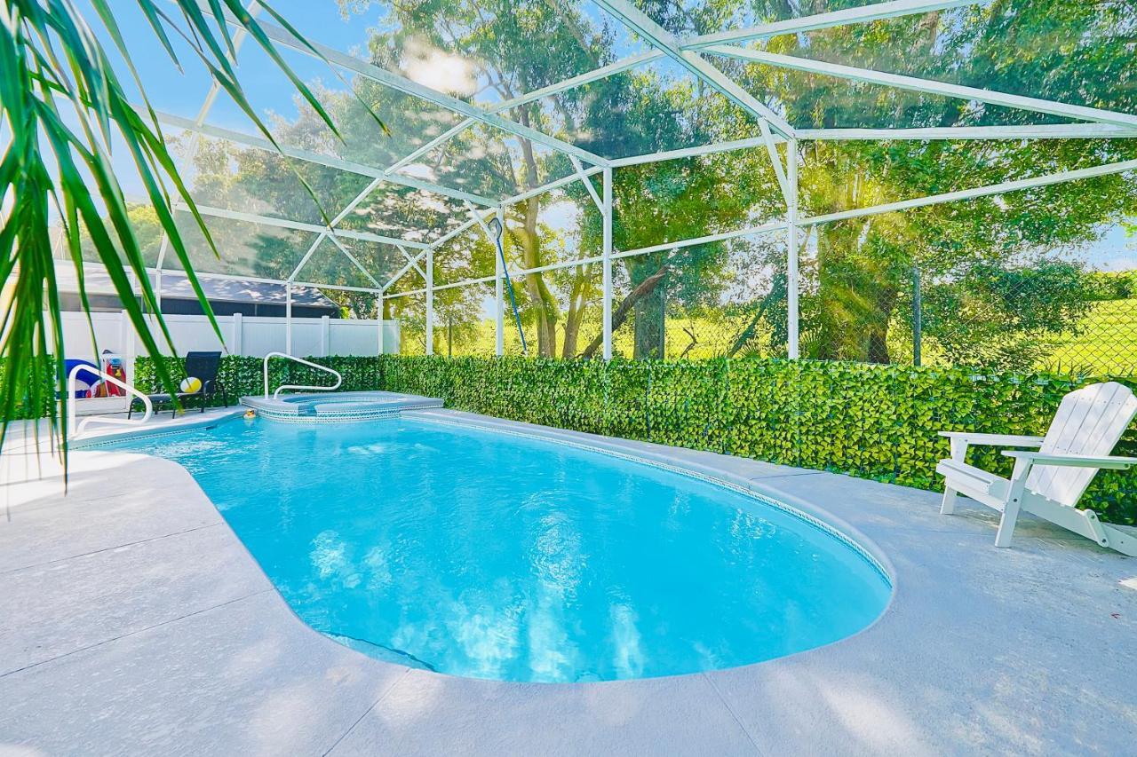 Cozy Family Getaway With Pool, Hot Tub, Patio, King Bed Kissimmee